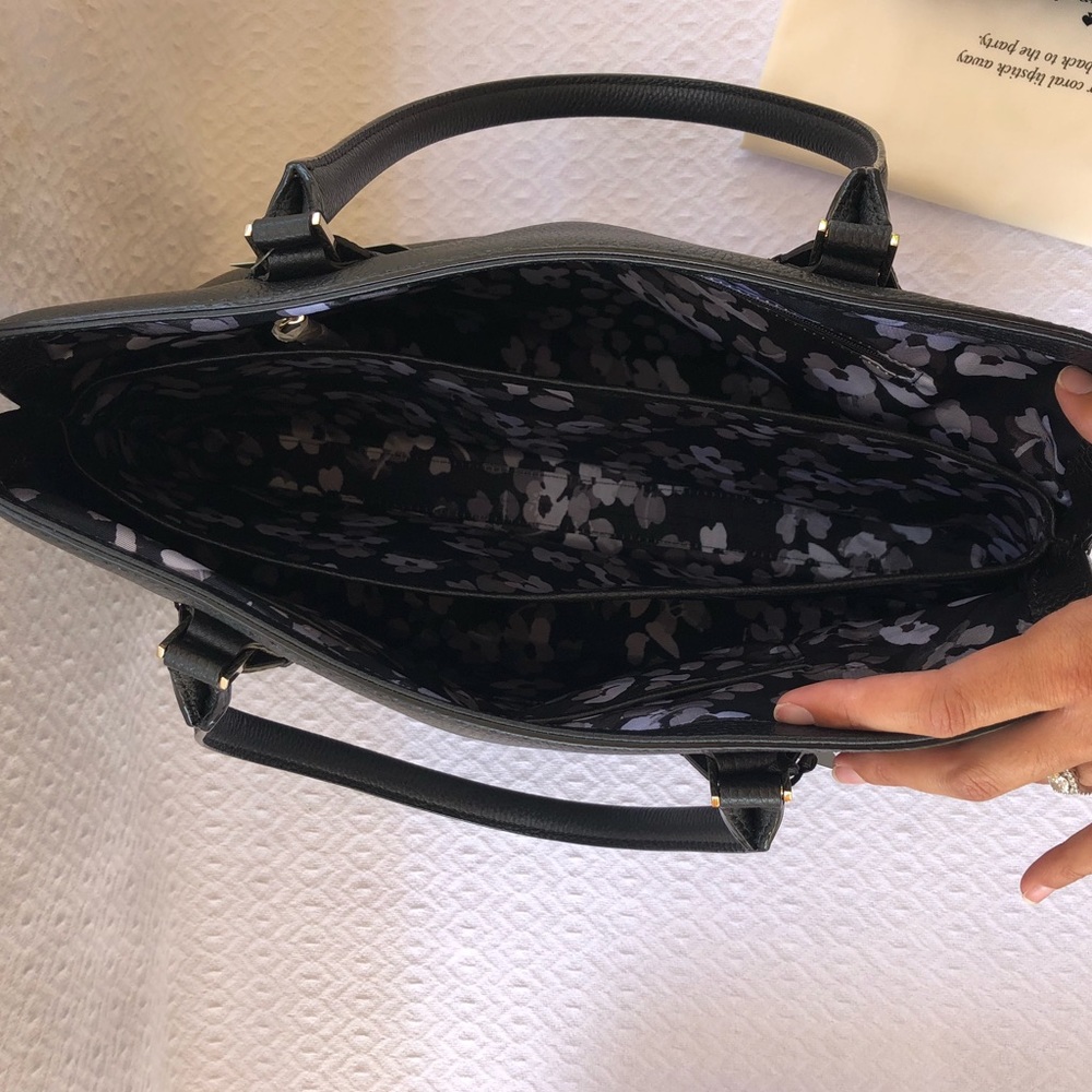 Kate Spade Young Lane Marybeth Tech Bag - Picture 7 of 7